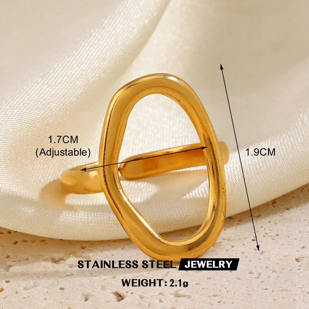 Veloura Heart Essence Ring – Gold-Tone Stainless Steel & Hollow Design