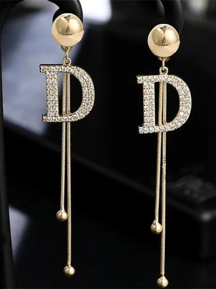 Veloura Tassel D Earrings - Gold-Plated & Crystal