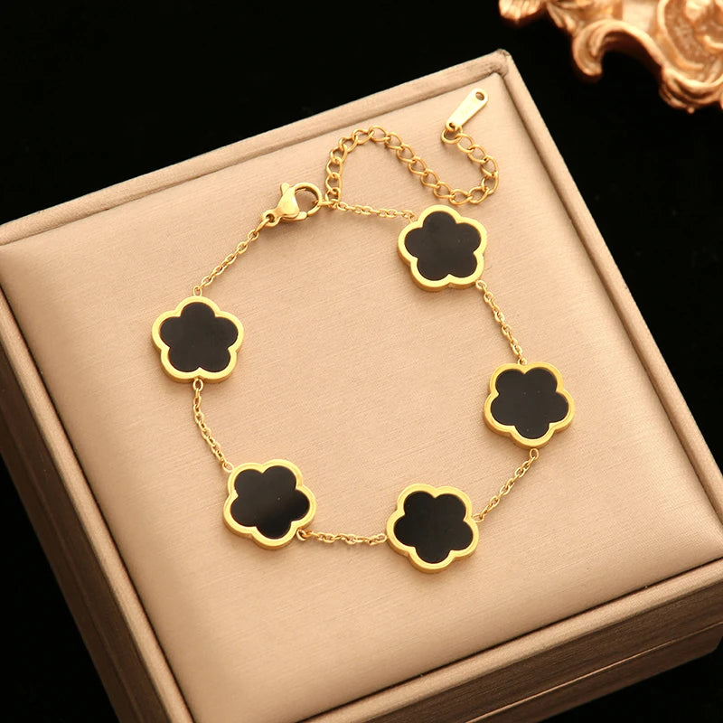 Veloura Golden Blossom Clover Jewelry Set – Stainless Steel Elegance