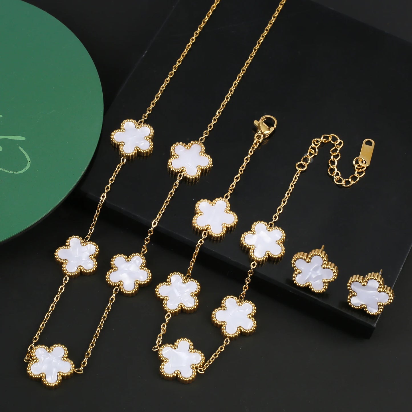 Veloura Laser-Cut Clover Bracelet