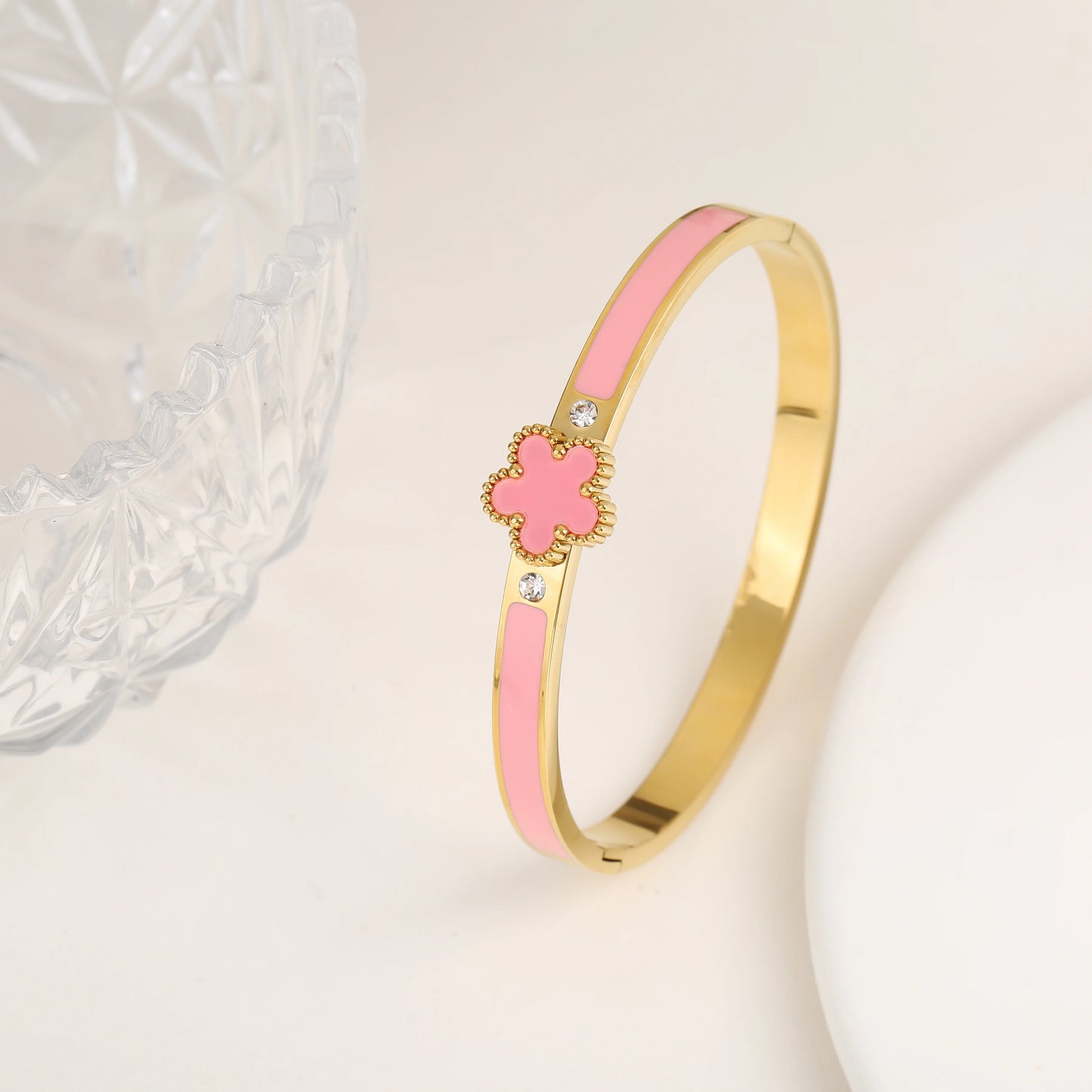 Veloura Five-Leaf Flower Open Bangle