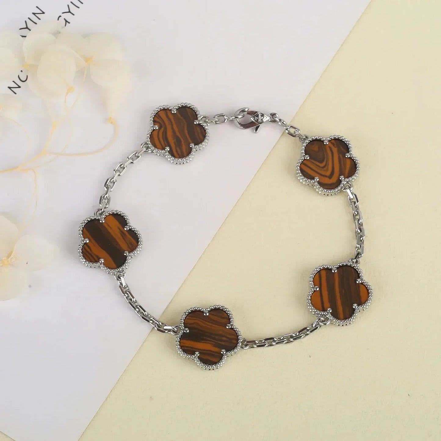 Veloura Four-Leaf Stone Bracelet - Natural Shell & Luxe Alloy