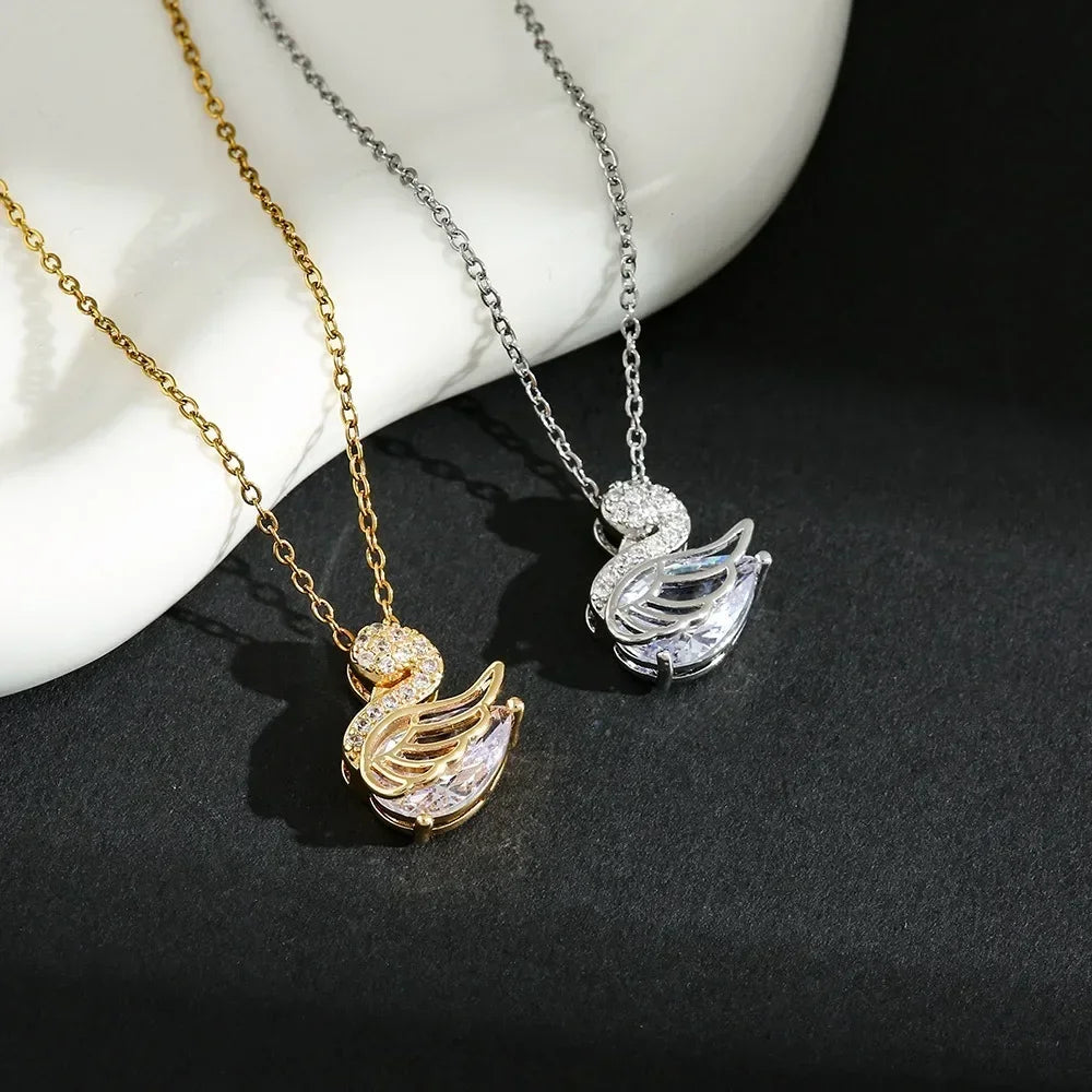 Veloura Swan Necklace - Light Luxury Sterling Silver