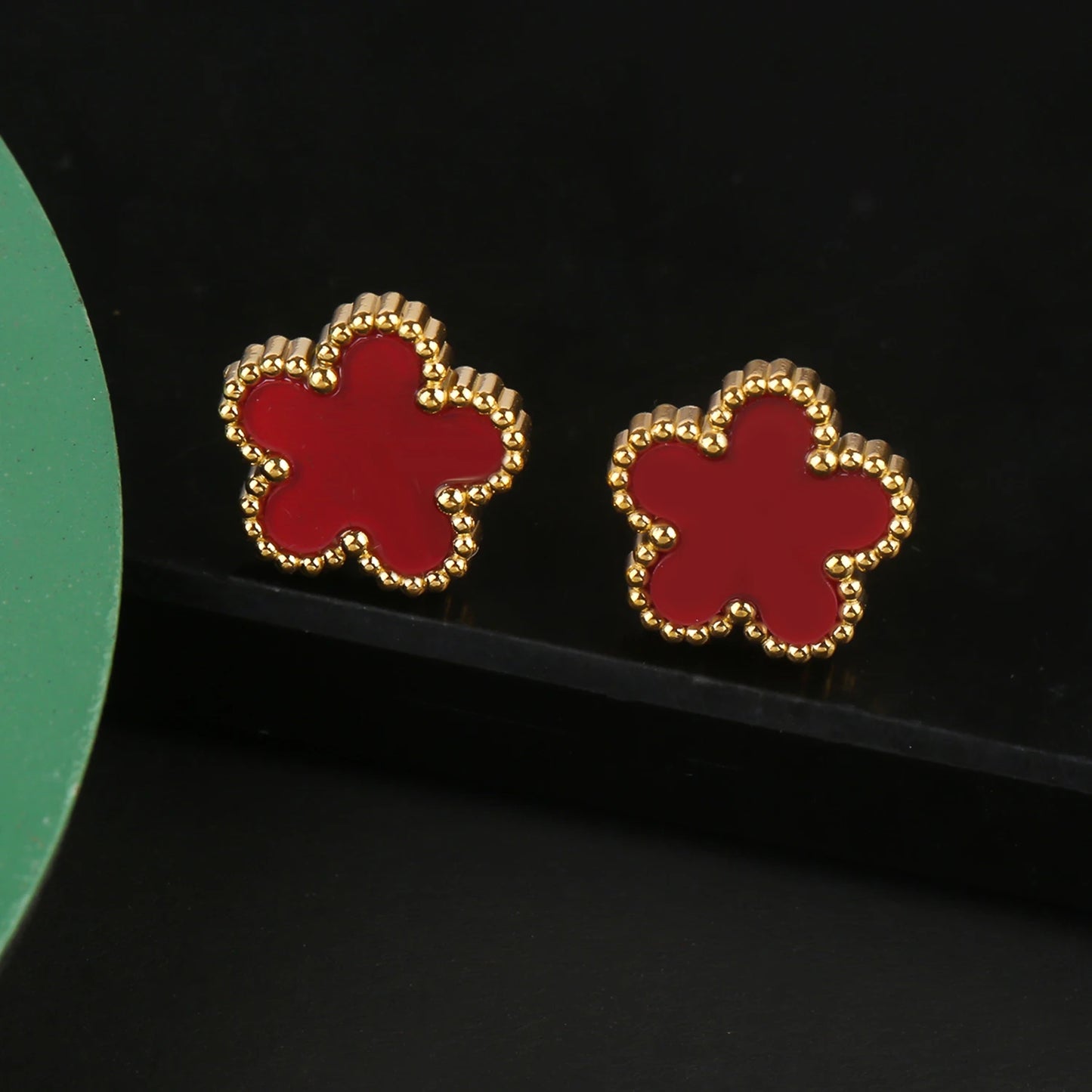 Veloura Laser-Cut Clover Bracelet