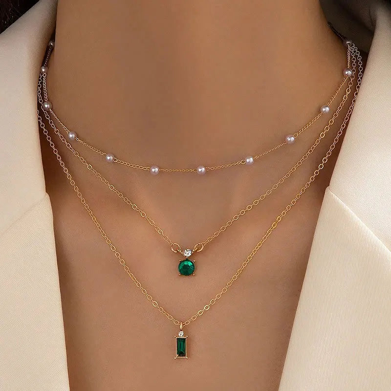 Veloura Crystal Pearls Necklace – Multi-Layer Korean