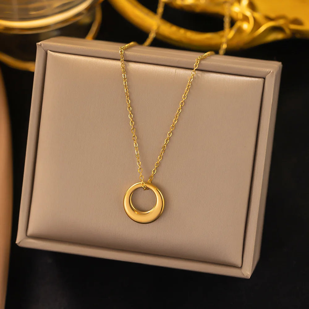 Veloura Radiant Circle Necklace