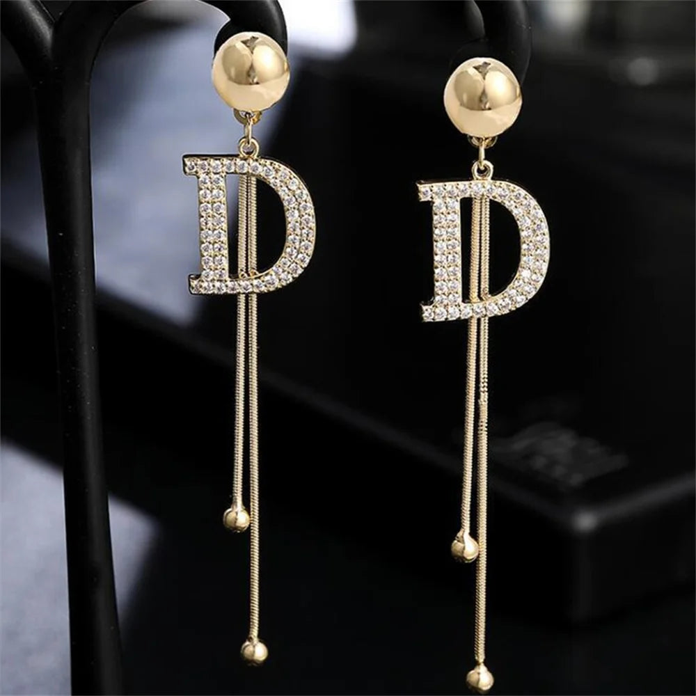 Veloura Tassel D Earrings - Gold-Plated & Crystal