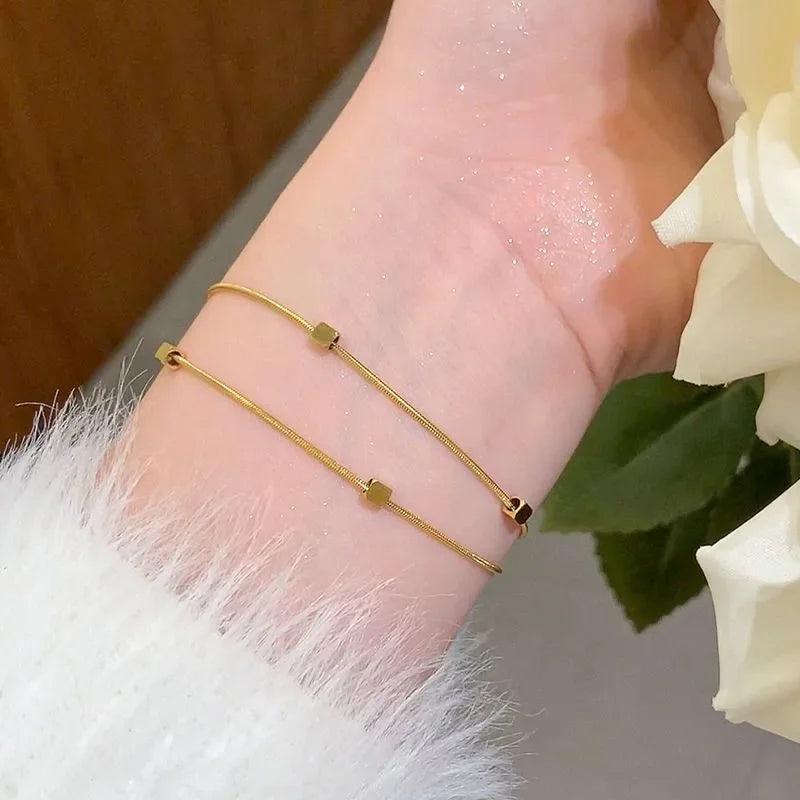 Veloura Gold Zircon Flower Bracelet