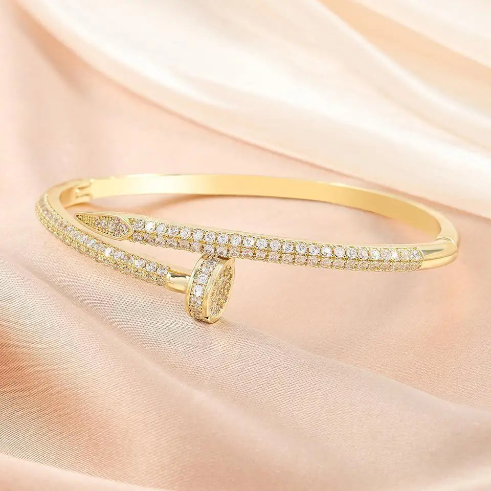 Veloura Crystal Nail Bracelet - Luxe Alloy & Zircon