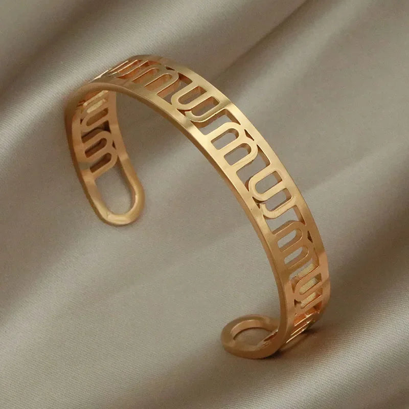 Veloura Shell Letter V Bangle - 316L Stainless Steel