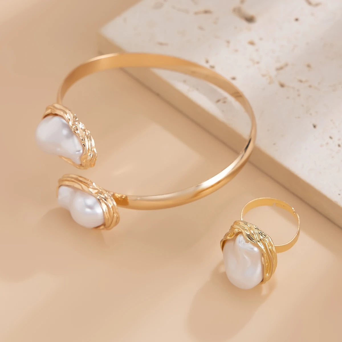 Veloura Baroque Pearl Choker & Bangle Set